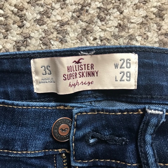 Hollister Super Skinny High Rise Jeans - Dark Wash - Picture 3 of 3